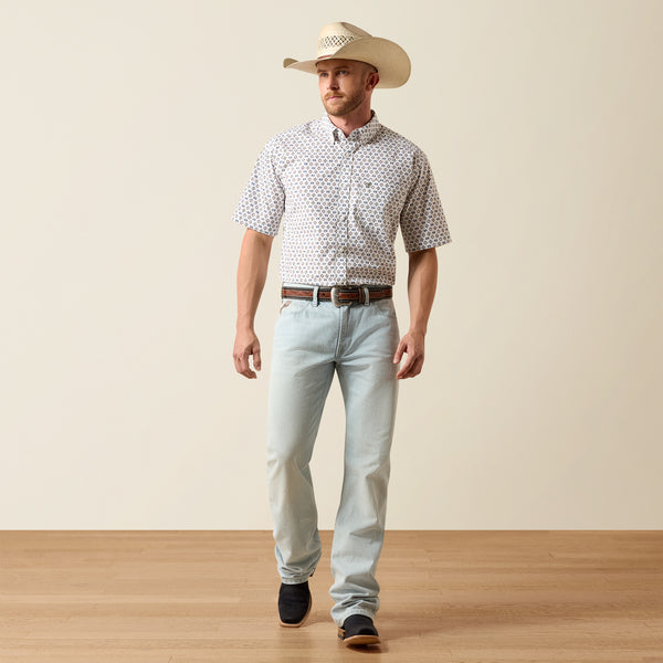 Ariat Men's Seton White Mini Print Classic Fit Button Short Sleeve Shirt 10073528