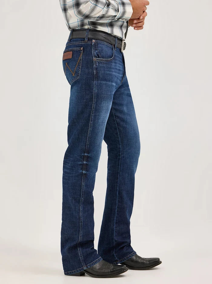 Wrangler Retro® Men’s Weston Ridge Dark Wash Relaxed Fit Bootcut Jeans 112370633