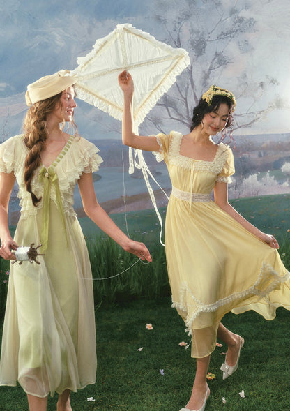 （US Exclusive）Yellow Kite Dress