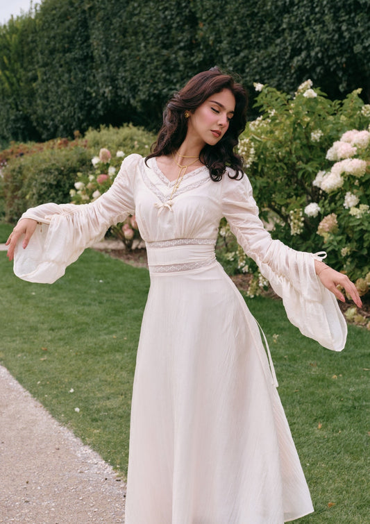 （US Exclusive）Flowing Light Hymn Dress
