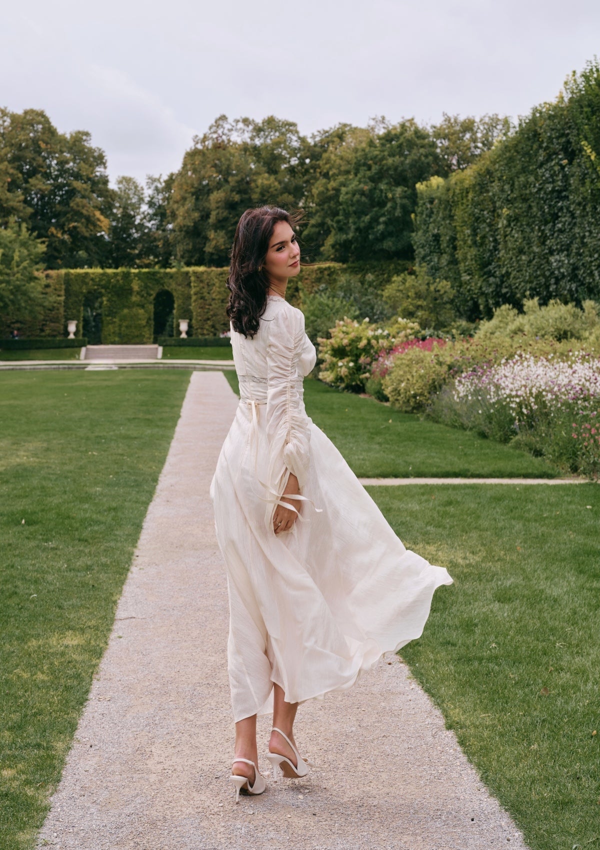 （US Exclusive）Flowing Light Hymn Dress