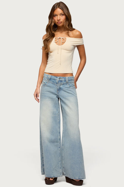 Stitched Low Rise Wide Leg Jeans