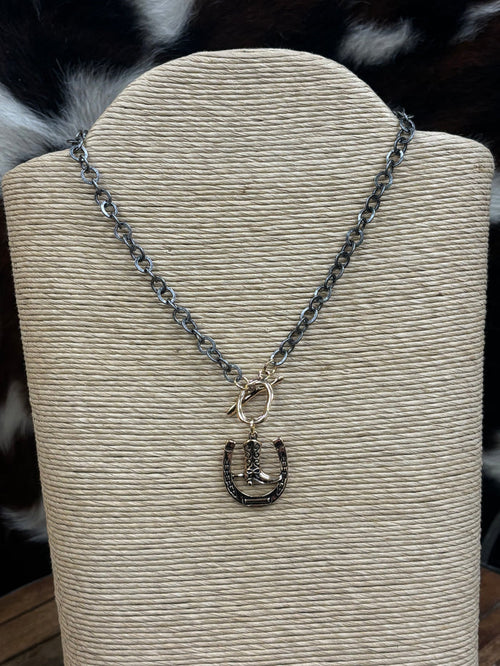 West & Co Two-Tone Round Chain Link & Horseshoe Pendant Toggle Clasp Necklace N1535